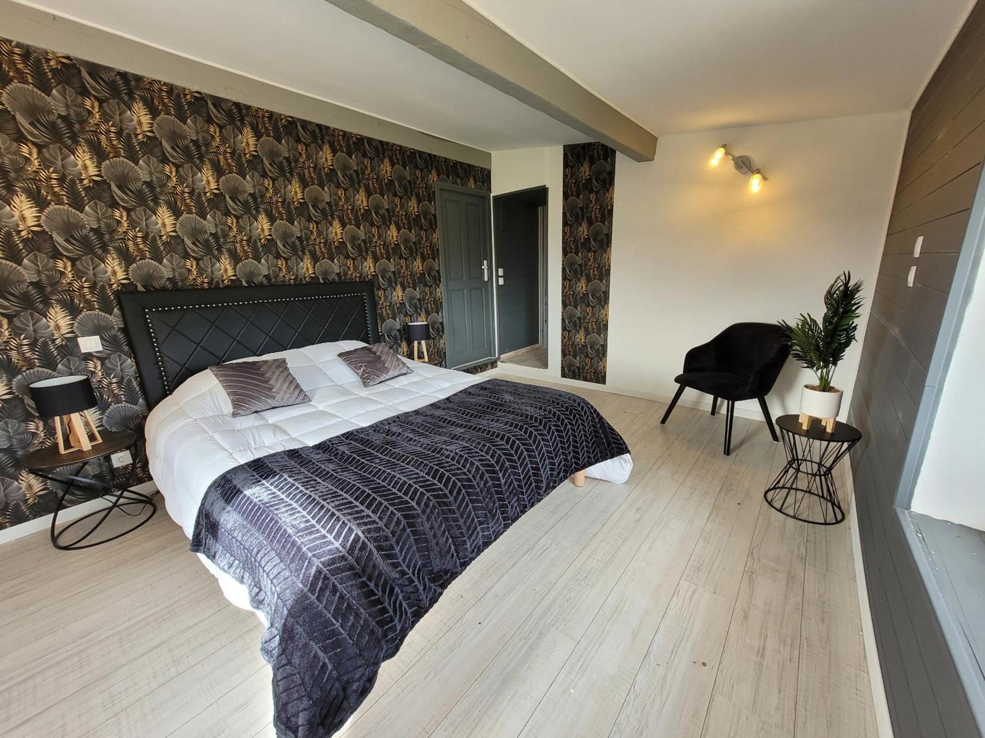 Les Grandes Mollieres Bed & Breakfast Peyruis